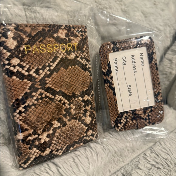 Snake Print Brown Passport Holder Luggage Tag Set New Cardholder Passport Wallet - Picture 5 of 5